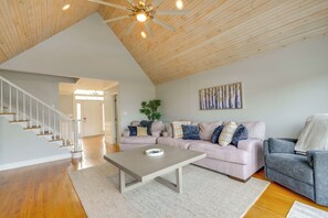 House (4 Bedrooms) | Interior - Boone Lake Getaway 6 Mi to Bristol Speedway! (Piney Flats)