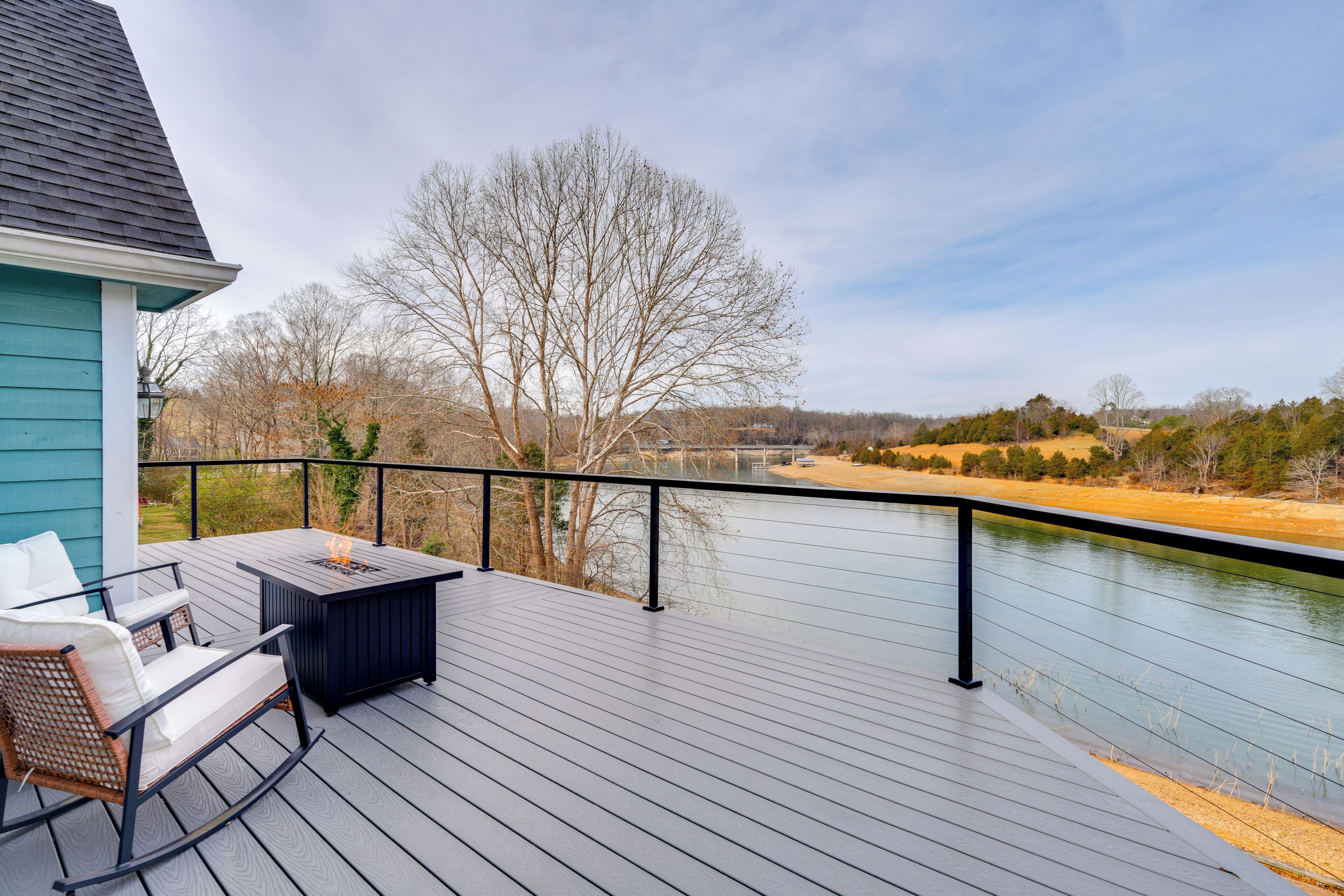 Talo (4 Bedrooms) | Sisätilat