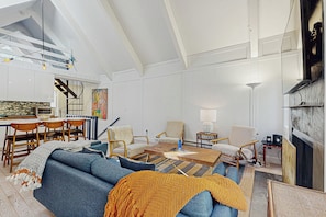 Apartment (3 Bedrooms) | Interior - Family Friendly! Incline Village Condo w/ Foosball (Incline Village)