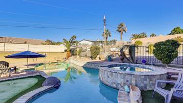 House (6 Bedrooms) | Interior