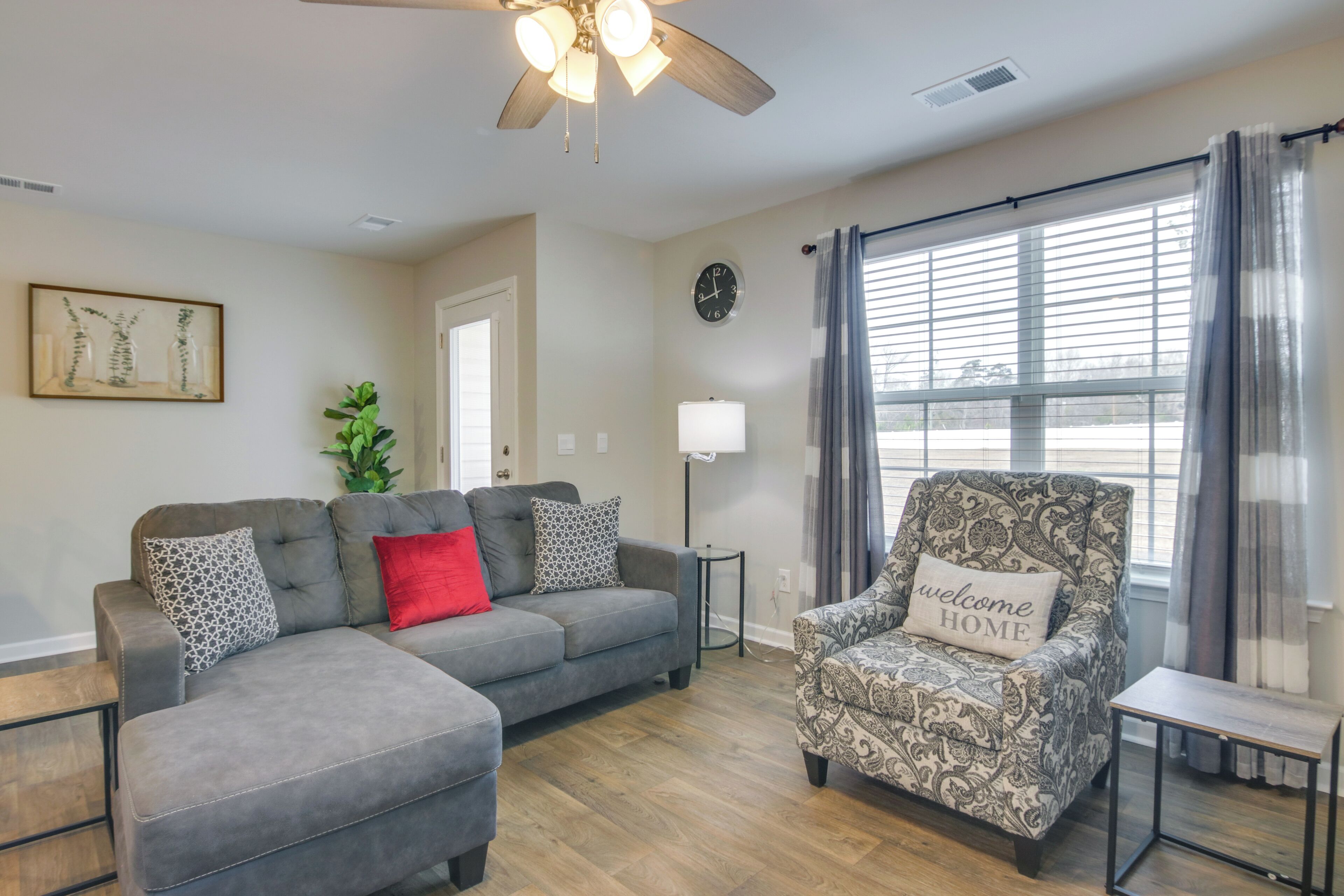Apartment (3 Bedrooms) | Front of property