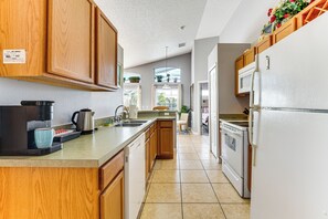 House (4 Bedrooms) | Interior - Heated Pool & Games: Orlando Theme Park Base (Davenport)