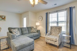 Apartment (3 Bedrooms) | Interior - Visit Shawn AFB & Parks! Family Home in Sumter (Sumter)