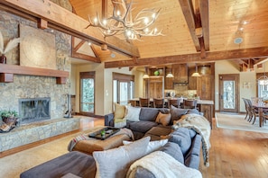House (4 Bedrooms) | Interior - Hot Tub & Dock: Deschutes River All-season Retreat (Bend)