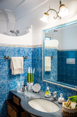 Room, 1 Bedroom, Balcony, Mountain View | Bathroom - Room-luxury Sea View Suite Alessandro in (Positano)