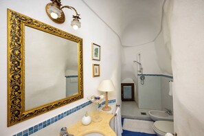 Room, 1 Bedroom, Balcony, Ocean View | Bathroom - Room-luxury Sea View Suite Alessandro in (Positano)