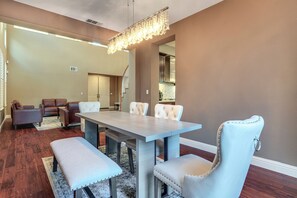 Interior - Near Wineries & Parks: Waterfront Tracy Getaway! (Tracy)
