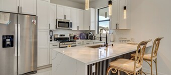 Home Gym & Sauna! Luxe Lehigh Acres Family Home