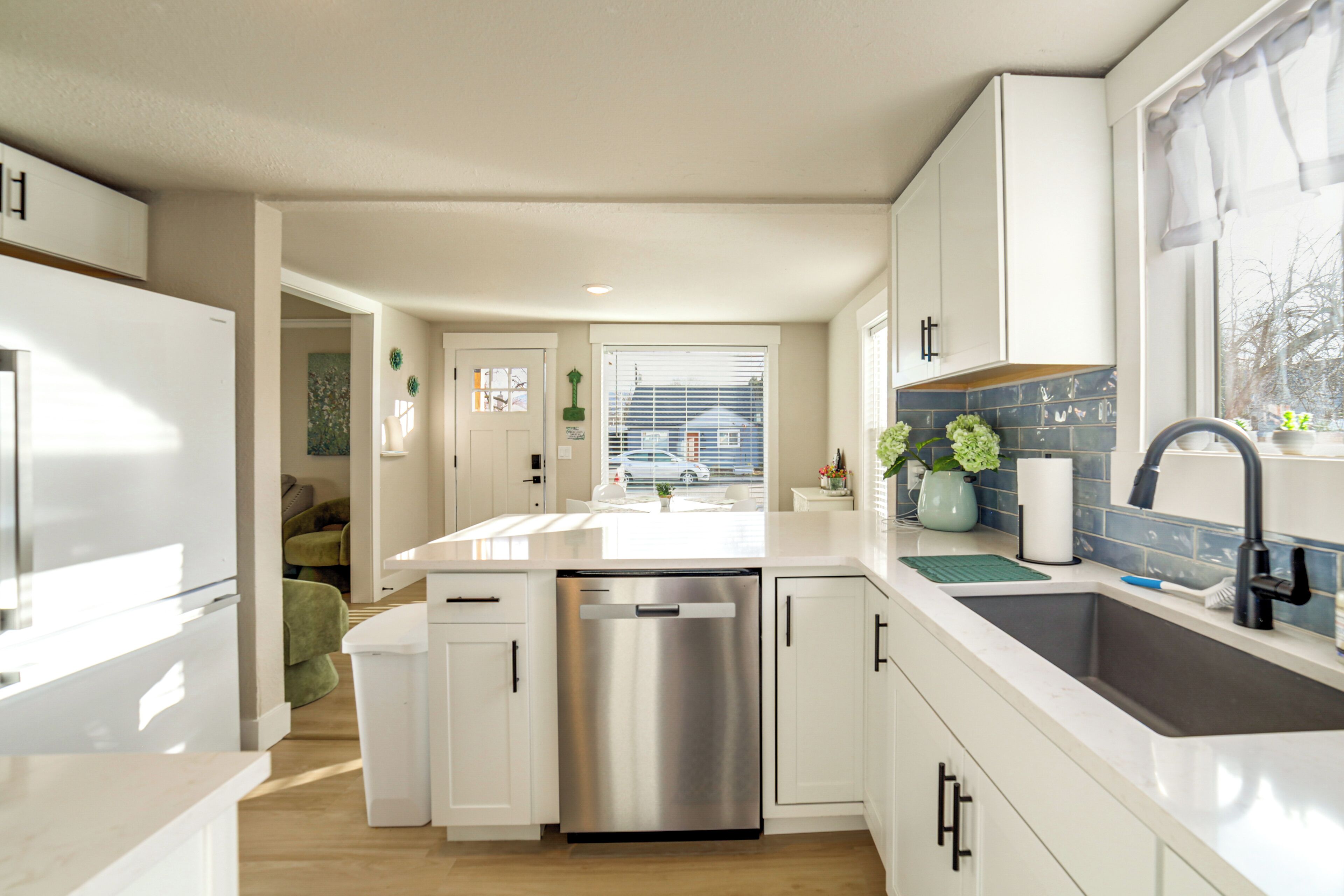 المنشأة من الداخل