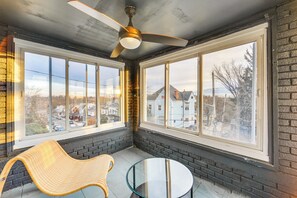 Apartment (3 Bedrooms) | Interior - 4 Mi to Market Square: Bright Apt w/ Balconies (Pittsburgh)