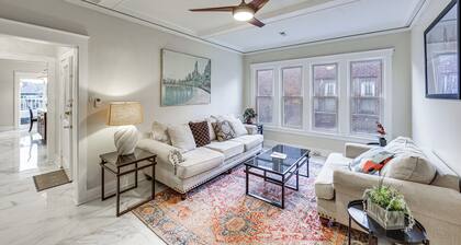 4 Mi to Market Square: Bright Apt w/ Balconies