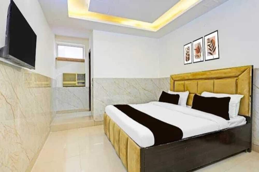 Roomshala Hotel Smart