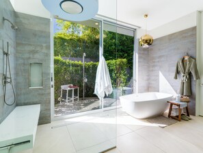 Shower, hair dryer, towels - Above Palm Springs Sanctuary | Old Las Palmas | Pool & Spa | Luxury (Palm Springs)