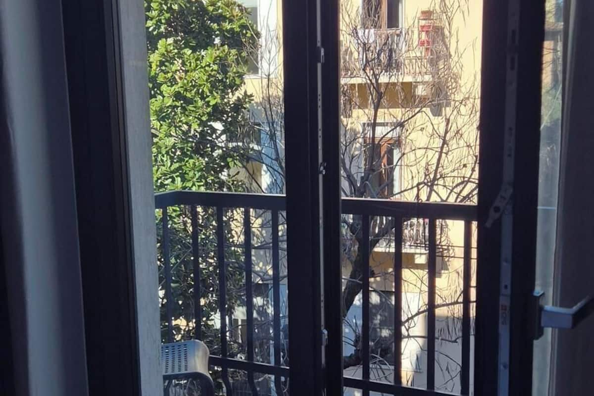 Double or Twin Room | Minibar, in-room safe, desk, blackout drapes