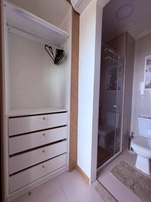 Apartment, 2 Bedrooms, Accessible | Bathroom - Cardial Gold Apart Rio Vermelho Federacao (Salvador)