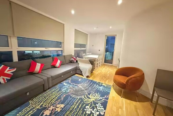 Living area - The Grange Serviced Apartment-3 (London)