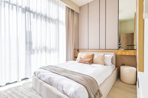 Studio, balkong, byutsikt | Wi-fi (inkludert)