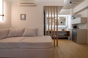 Smart TV - Hanim Boutique | Old Town deluxe Studio, Studio (Chania)