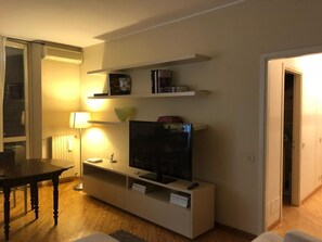 House - w Bright 2BR in Central Porta Venezia (Milan)