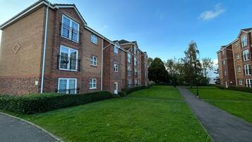 Apartment, 3 Bedrooms, Garden View | Exterior