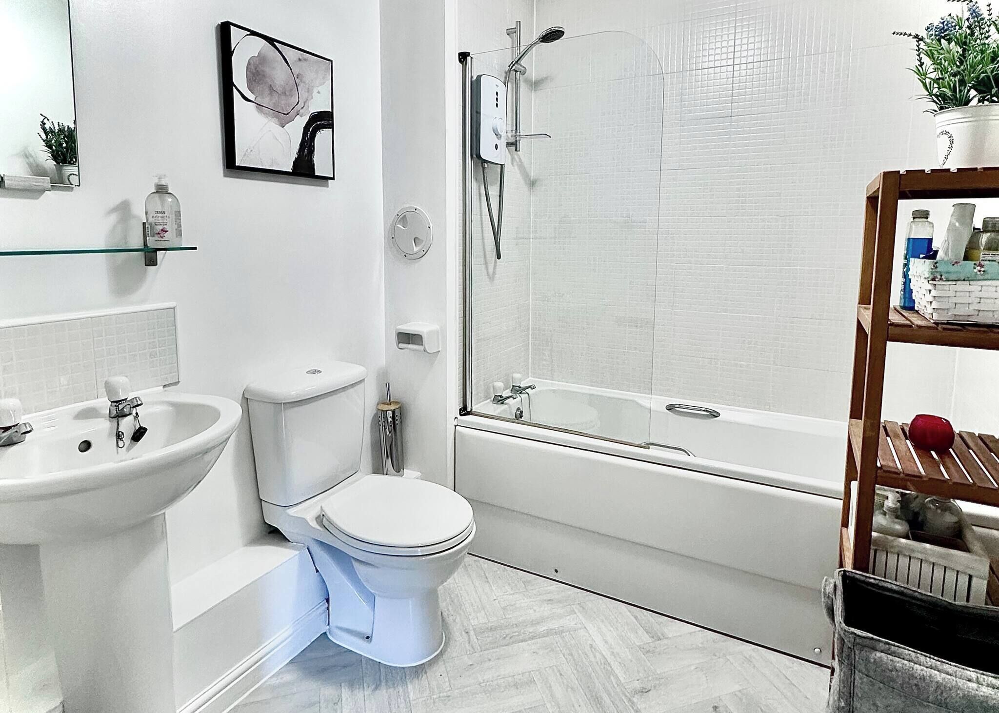 Apartment, 3 Bedrooms, Garden View | Bathroom