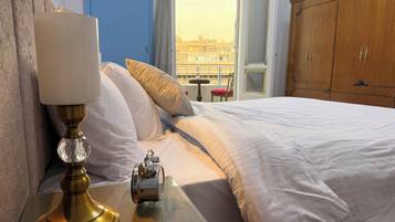 Deluxe Apartment, 3 Bedrooms, Balcony, City View