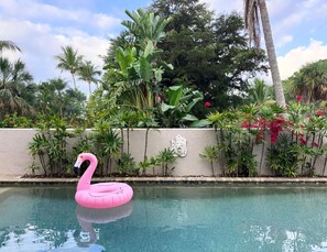 Utomhuspool