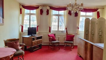 Habitación clásica doble, vistas a la ciudad | Interior