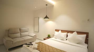 Superior Room | Laptop workspace, free WiFi