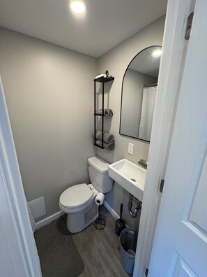 Håndklær og toalettpapir