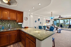 Condo, 2 Bedrooms | Interior