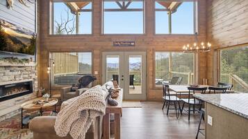 House, 2 Bedrooms | Living area | Smart TV