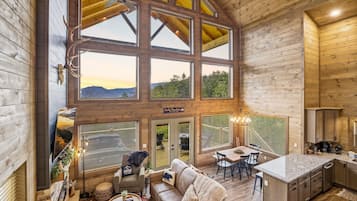 House, 2 Bedrooms | Living area | Smart TV