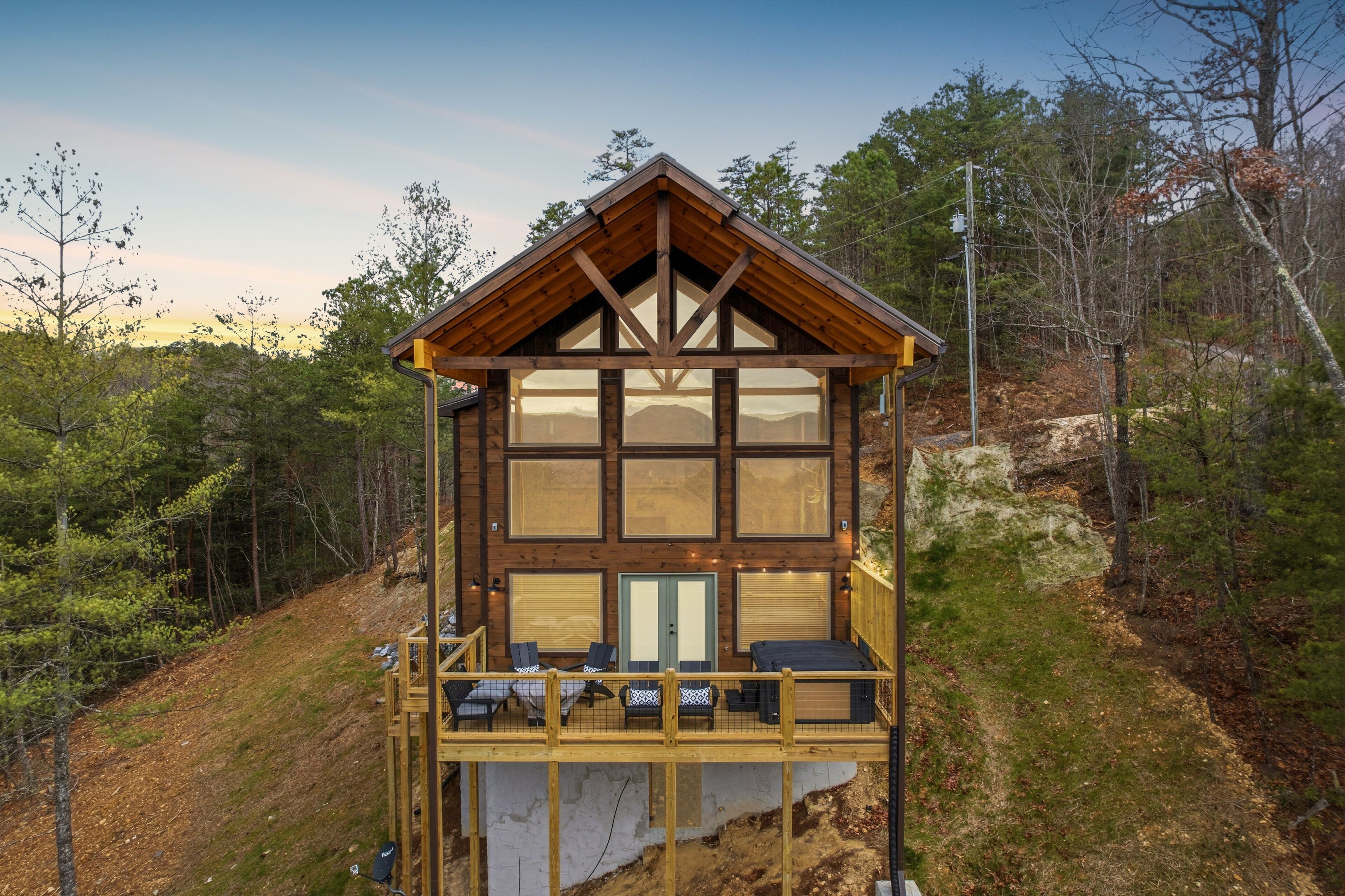 House, 2 Bedrooms | Exterior