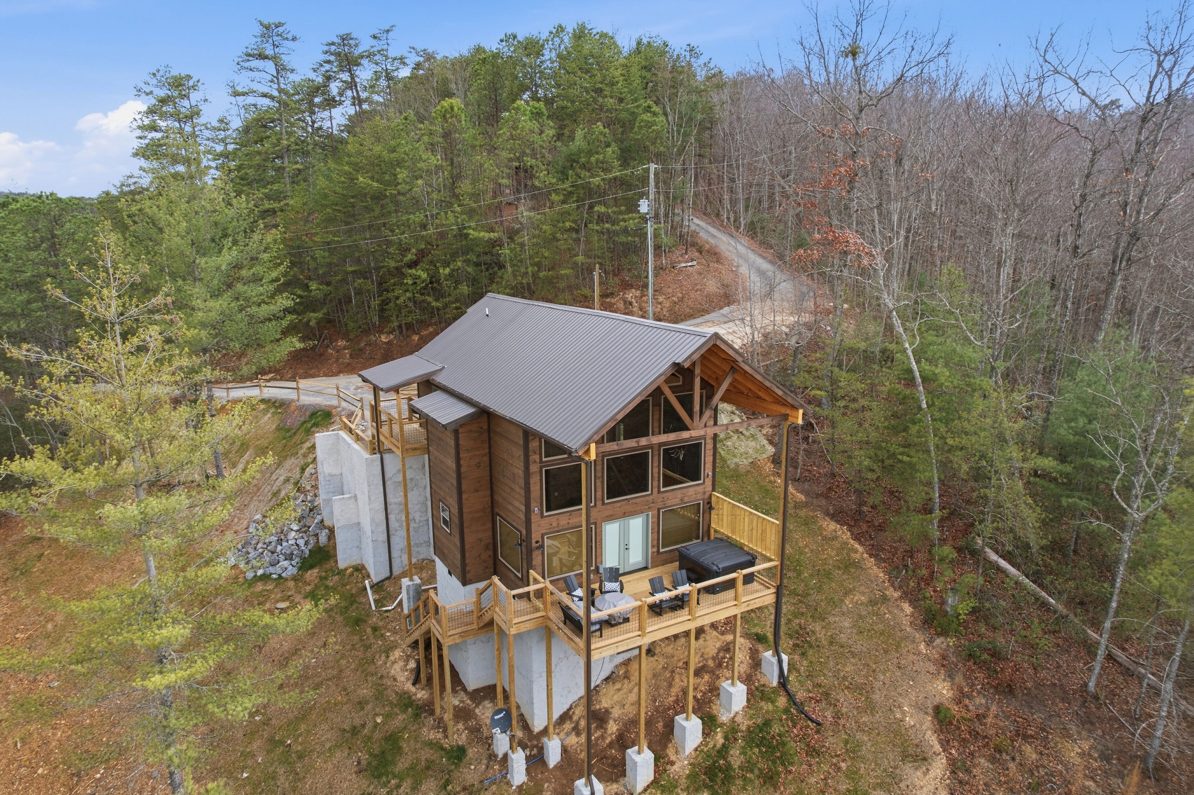 House, 2 Bedrooms | Exterior