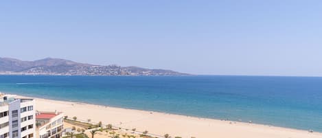 Platja a a prop