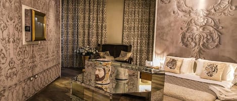 Suíte luxo, piscina particular, vista para o mar | Parte interna