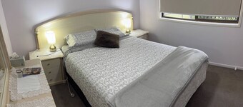 Room-cozy Quiet Beach Room R1