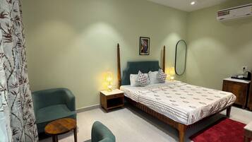 Solo Suite Room | Free WiFi