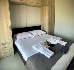 1 bedroom, iron/ironing board, free WiFi, bed sheets - EXOTIC LUXURY APARTMENT: Sea Breeze Central (Lefkada)
