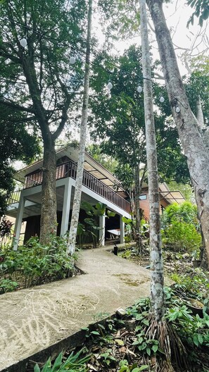 Zimmer, 1 Schlafzimmer, Raucher, Terrasse | Unterkunftsgelände