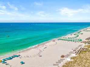 Beach - 216-New to Rental-Gulf front 2BR/2BA Retreat w/ Beach Service (Destin)