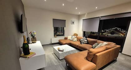 Modern Apartment in a Prime Location!