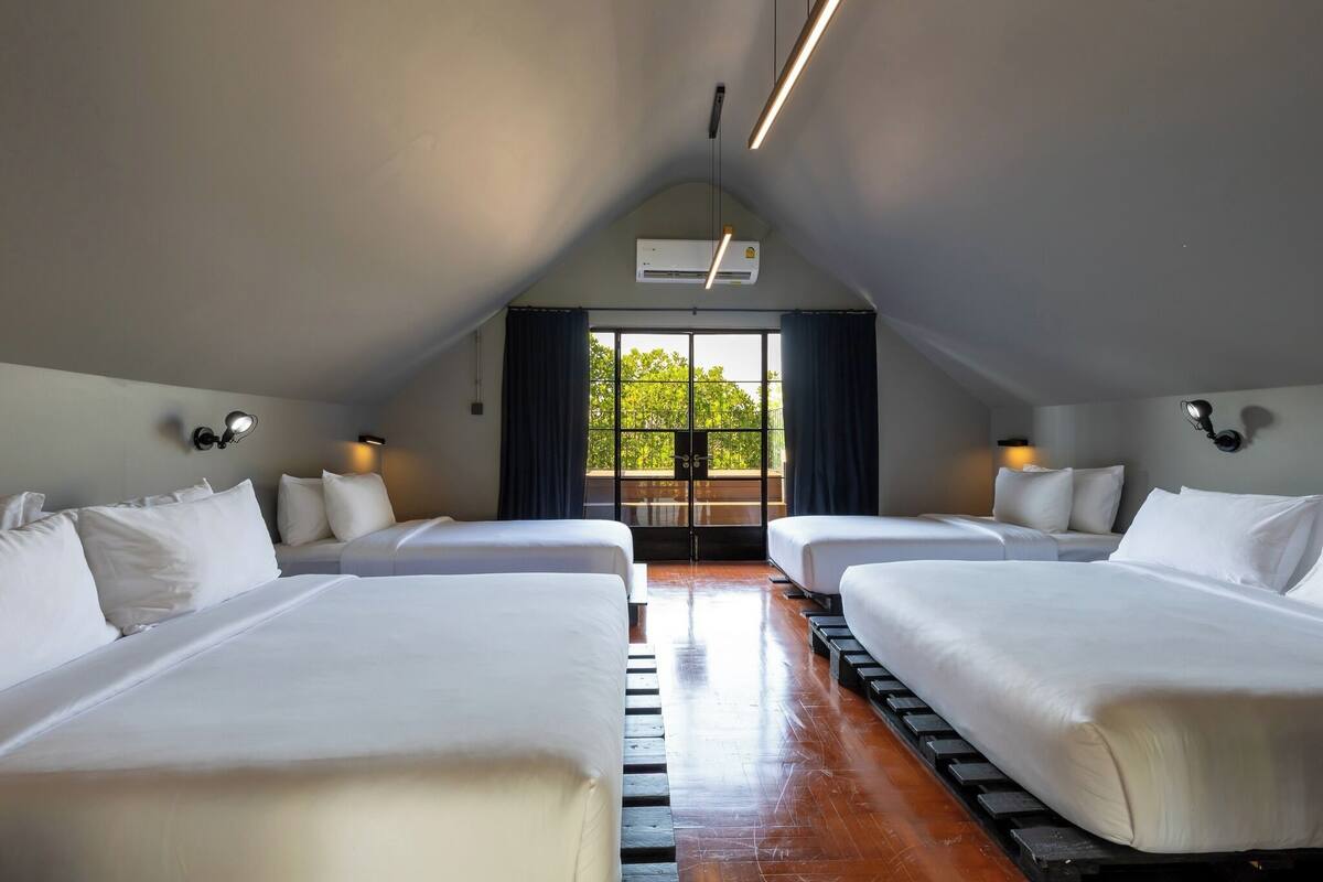 Five-Bedroom Villa | Wi-fi (inkludert)