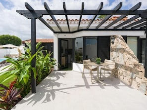 Bungalow, Garden View | Outdoor dining - PASO CHICO GRAN CANARIA (San Bartolomé de Tirajana)
