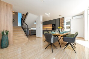 Dining - Villa Kraken ZadarVillas (Zemunik Gornji)