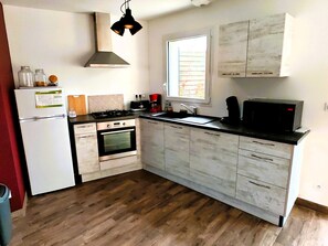 Fridge, microwave, oven, stovetop - TAMARIS ABBA - 4 personnes (Talmont-Saint-Hilaire)
