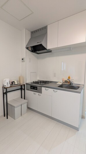 Frigorífic, microones i bullidora elèctrica 