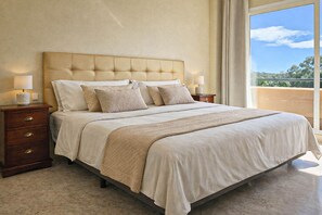 2 bedrooms, iron/ironing board, free WiFi - Los Patios de Santa Maria Golf, Elviria (Marbella)