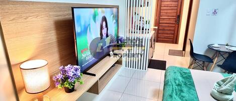 Internet, bed sheets